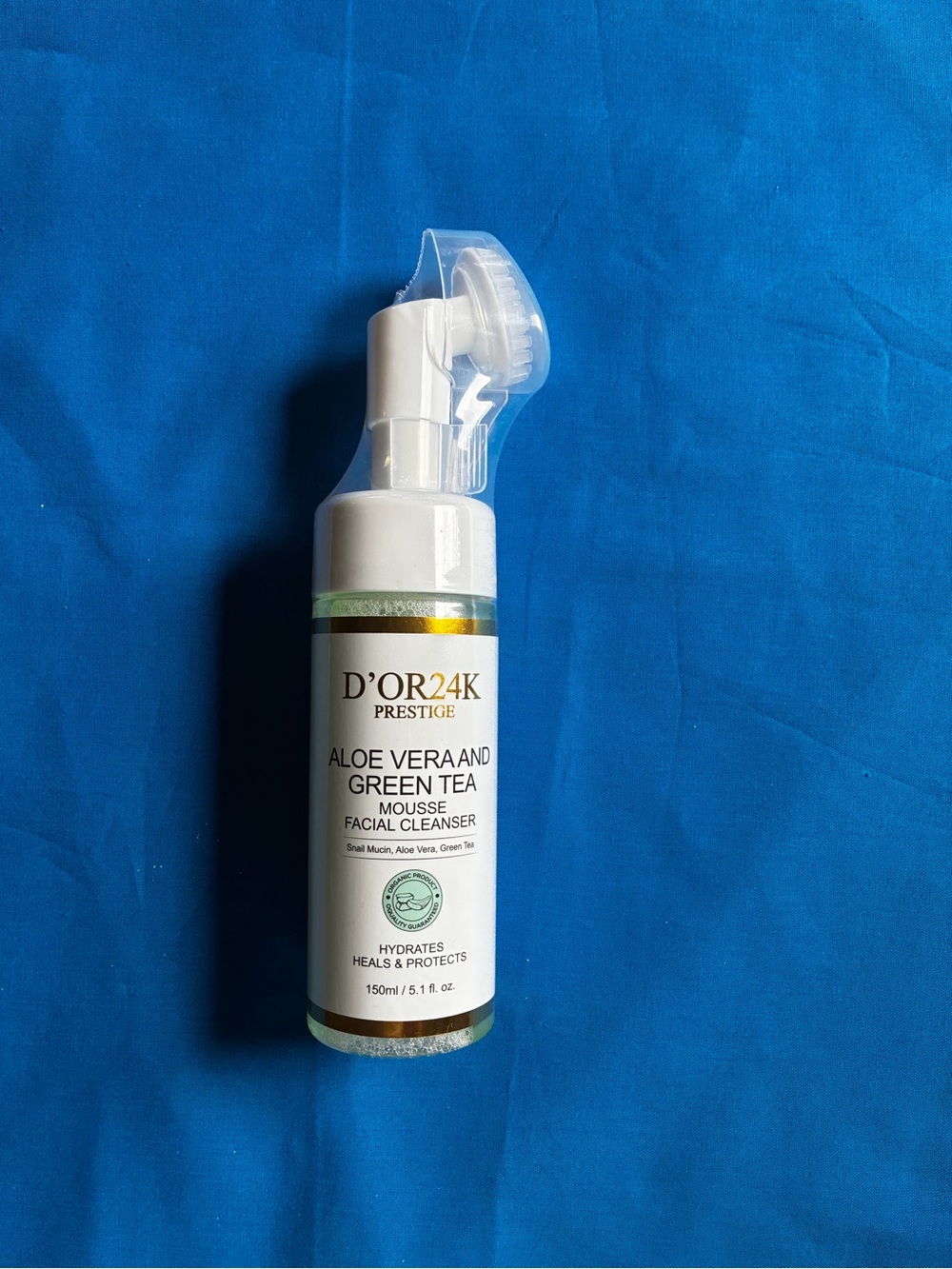 D'OR24K Prestige Aloe Vera & Green Tea Mousse Facial Cleanser - White